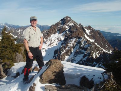 Wearing the Nomad atop Mt Ellinor